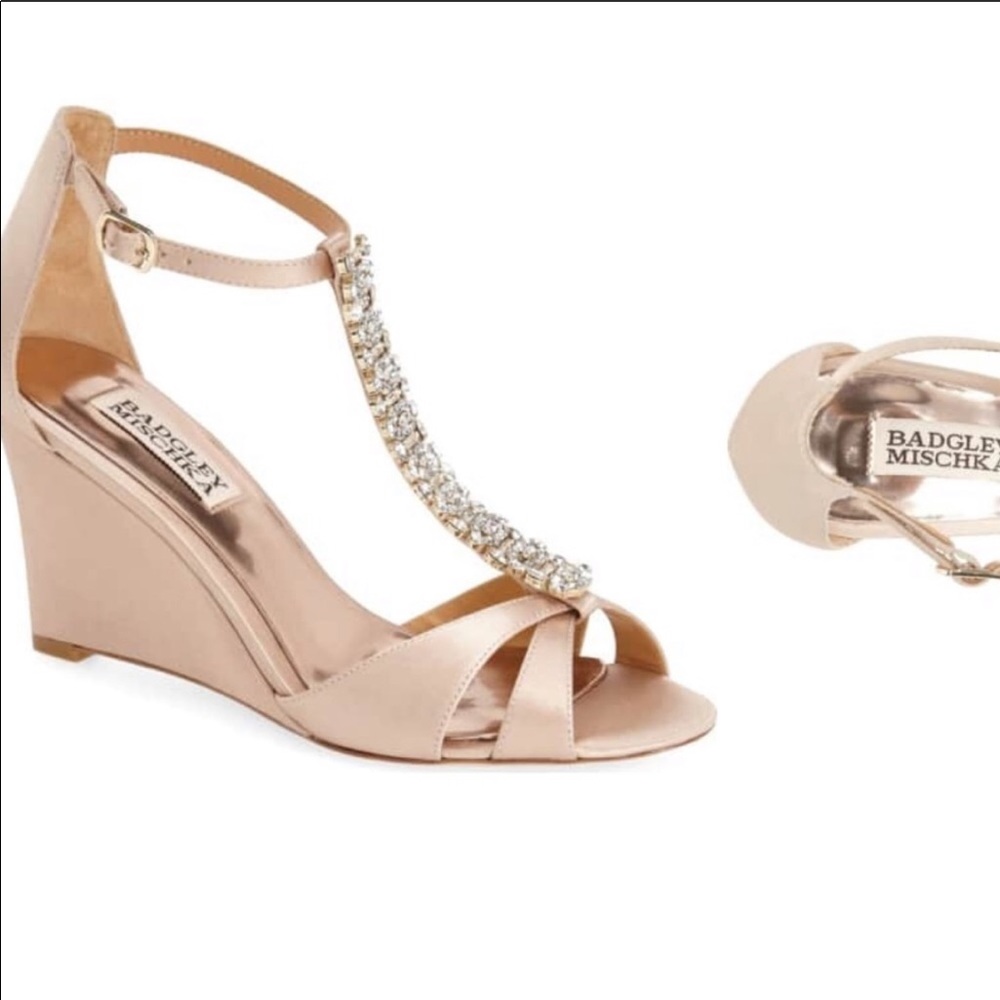 Badgley Mischka Romance Ivory Wedges